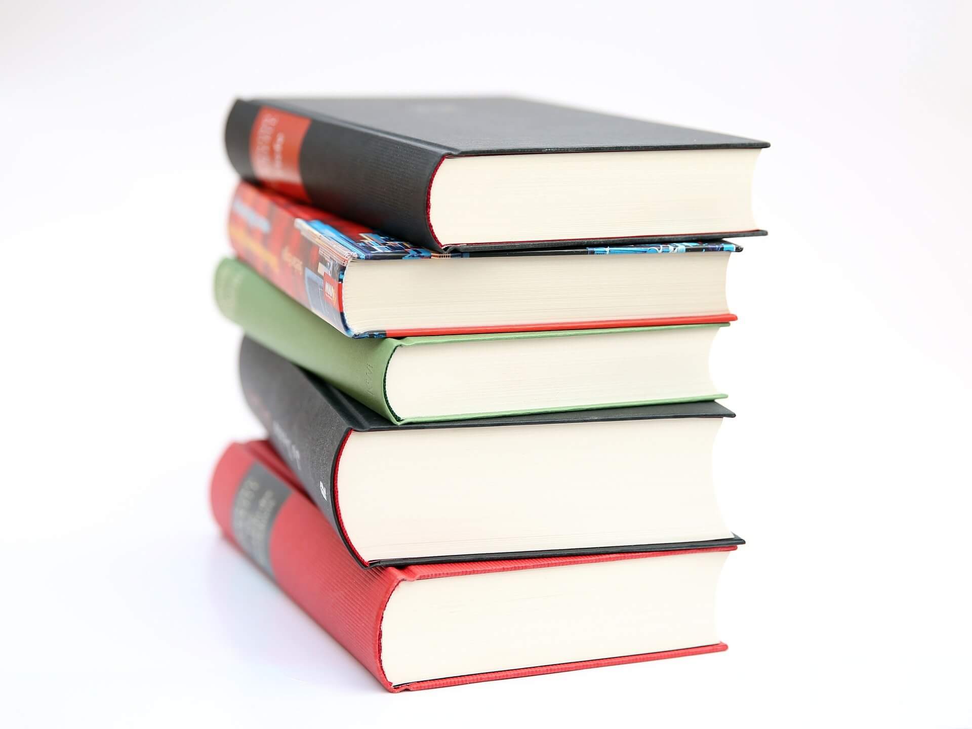 „Książki dla Dwójki”. Biblioteka szkolna potrzebuje wsparcia