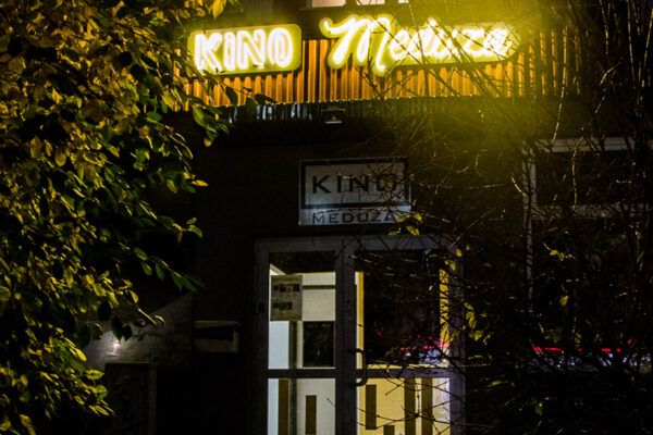 Bezterminowe bilety. Kino Meduza walczy o przetrwanie