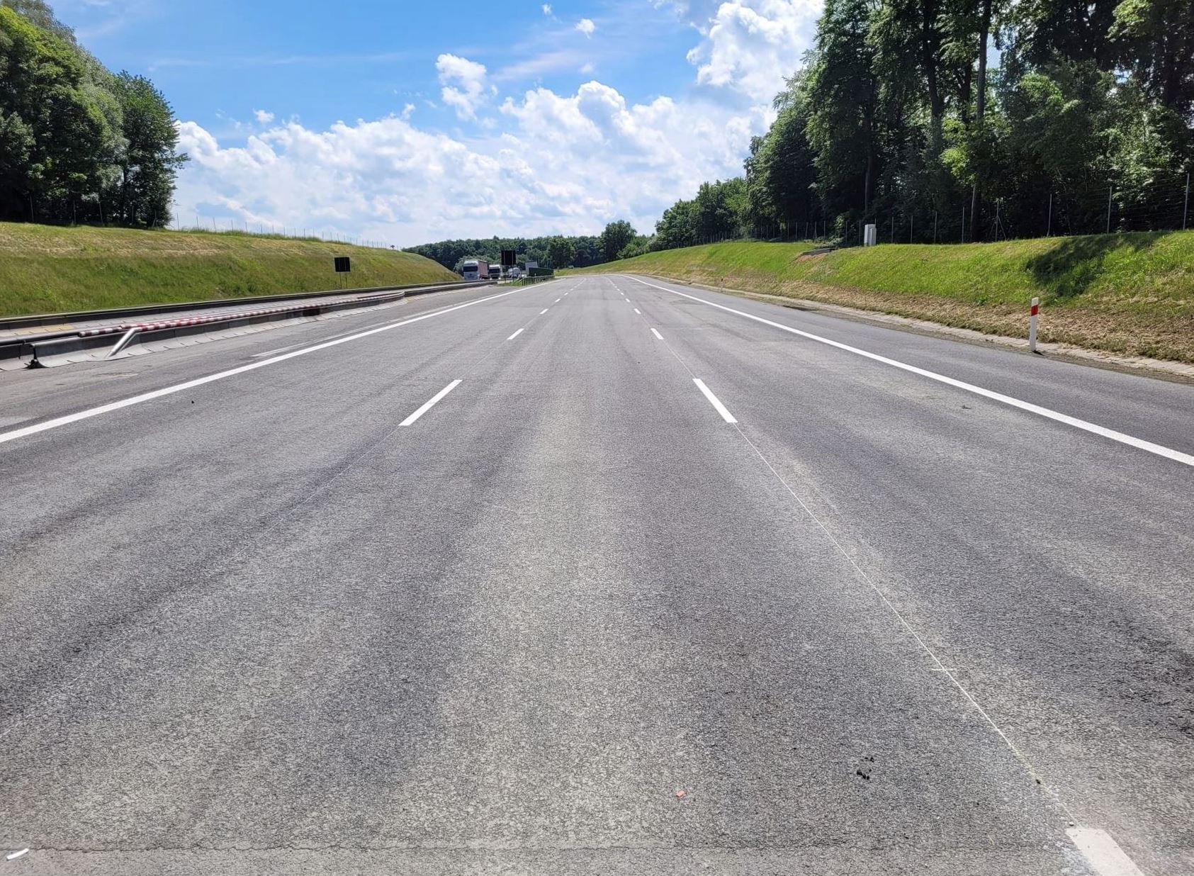 Uwaga kierowcy! Wypadek na A4: Zablokowany odcinek drogi między węzłami Opole Południe i Opole Zachód