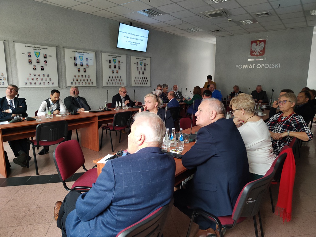 Powiat Opolski dopłacił prawie 6 mln zł do utrzymania oświaty w ubiegłym roku szkolnym