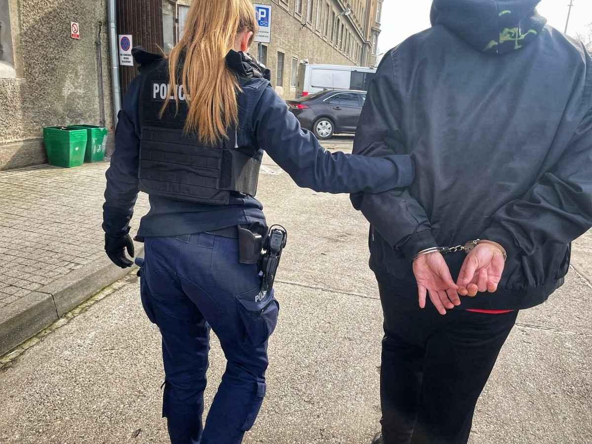 KMP Opole: Podejrzany o rozbój 17-latek odpowie jak osoba dorosła