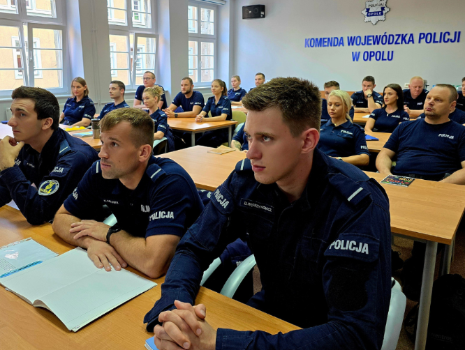 Nowa edycja szkolenia podoficerskiego dla policjantów w Opolu